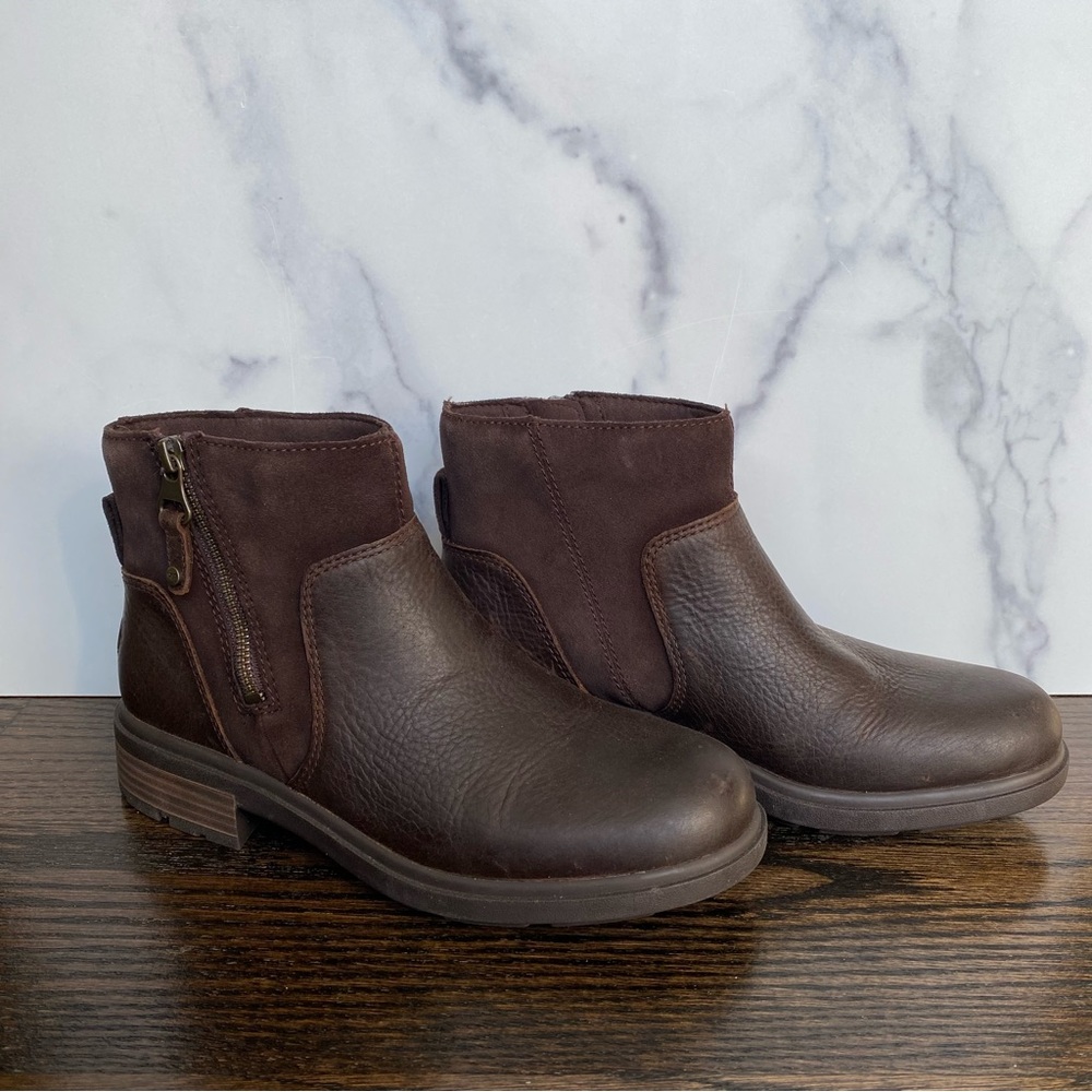 UGG Women's Harrison Zip Waterproof Leather Ankle Boots